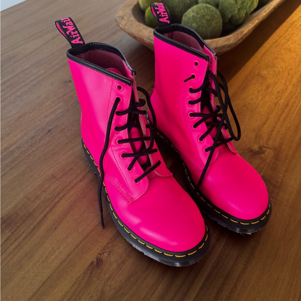 Rare! Hot Pink Dr Doc Martens Size 7
